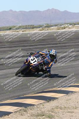 media/Jan-16-2026-CVMA Friday Practice (Fri) [[6f2bf47531]]/4-Racer 3-NRS/Session 3 (Bowl)/